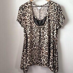 jaclyn smith leopard print scoop neck